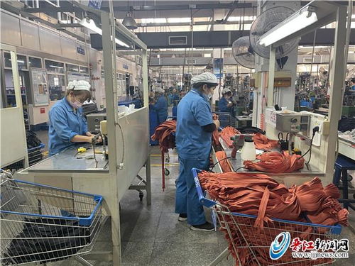 潯興集團(tuán)發(fā)放200多萬元留廠補(bǔ)貼 外地員工 企業(yè)如家 我愿意留在晉江過年