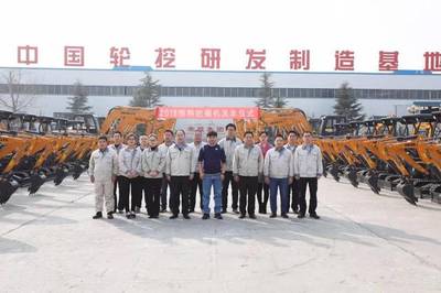 恒特挖掘機再交付15臺微型挖掘機，助力客戶高效作業